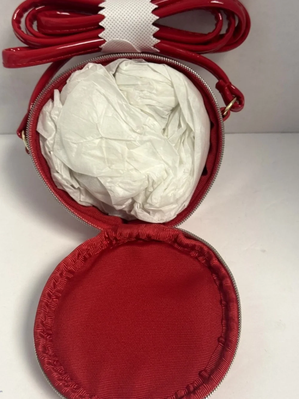 Marc Jacobs Round Mini Crossbody Bag – High Gloss Red Patent Style New
